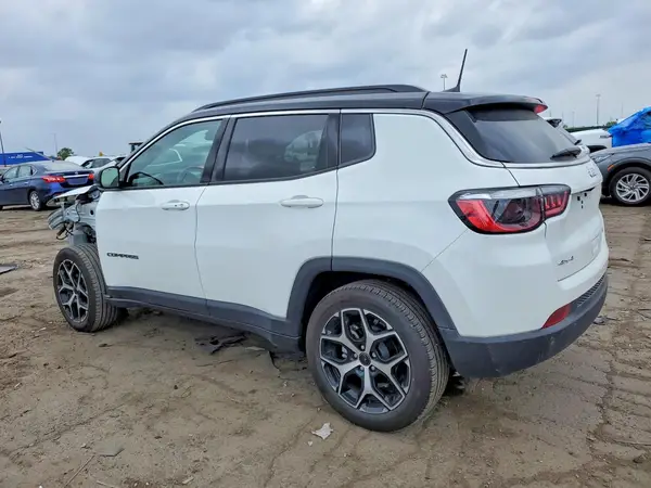 3C4NJDCN7ST528139 2025 JEEP COMPASS - Image 2