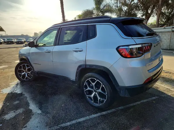 3C4NJDCN7ST546124 2025 JEEP COMPASS - Image 2