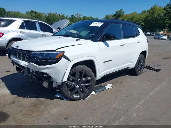 3C4NJDCN7ST567037 2025 JEEP COMPASS - Image 2