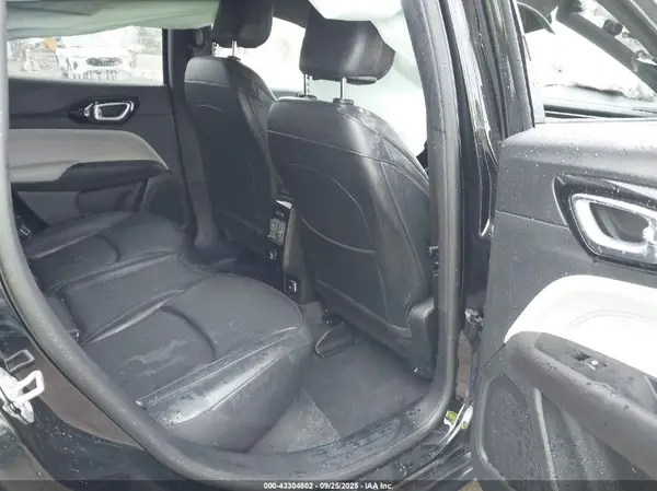 3C4NJDCN7ST571735 2025 JEEP COMPASS - Image 8