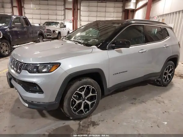 3C4NJDCN7ST584629 2025 JEEP COMPASS - Image 2