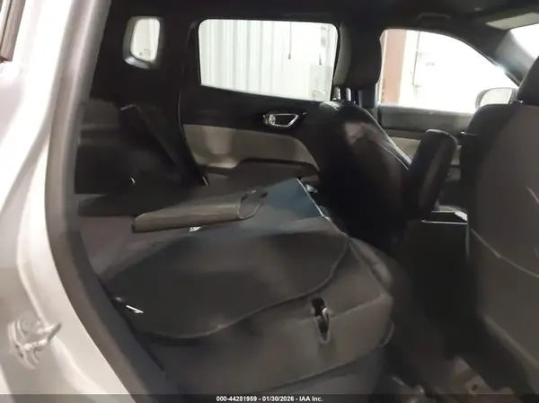 3C4NJDCN7ST584629 2025 JEEP COMPASS - Image 8