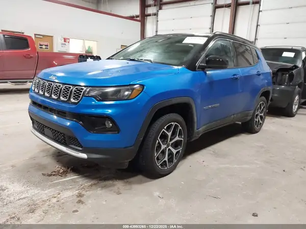 3C4NJDCN7ST587191 2025 JEEP COMPASS - Image 2