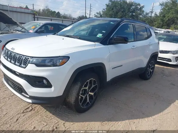 3C4NJDCN7ST595985 2025 JEEP COMPASS - Image 2