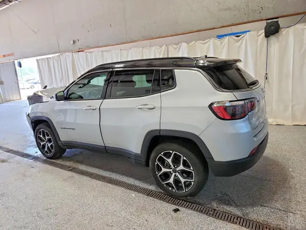 3C4NJDCN7ST613577 2025 JEEP COMPASS - Image 2