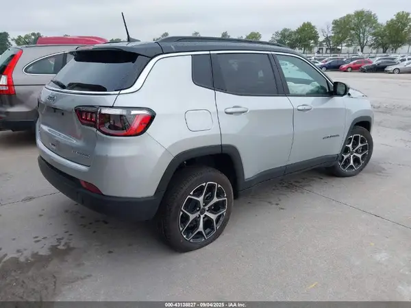 3C4NJDCN7ST613904 2025 JEEP COMPASS - Image 2