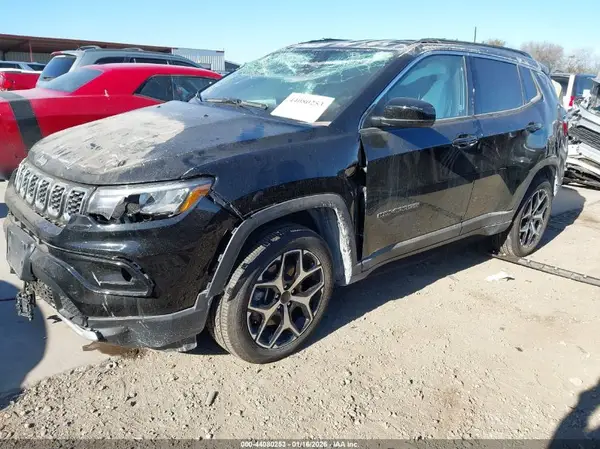 3C4NJDCN7ST622456 2025 JEEP COMPASS - Image 2