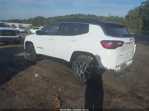 3C4NJDCN7ST623848 2025 JEEP COMPASS - Image 2