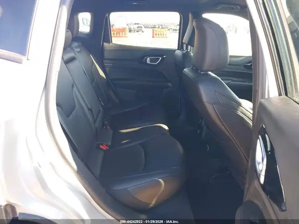 3C4NJDCN7TT178142 2026 JEEP COMPASS - Image 8