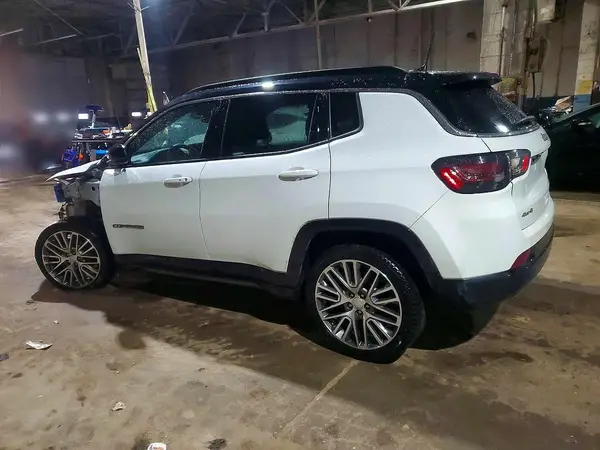 3C4NJDCN8PT506593 2023 JEEP COMPASS - Image 2