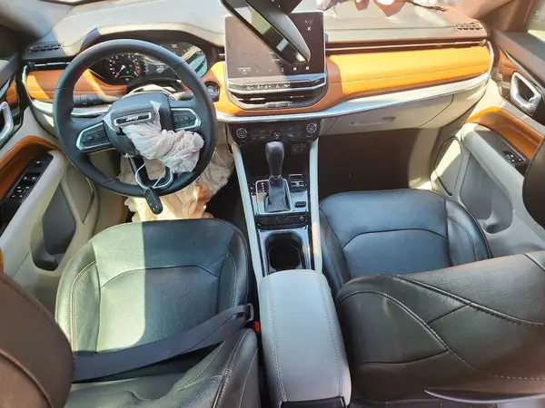 3C4NJDCN8PT556524 2023 JEEP COMPASS - Image 8