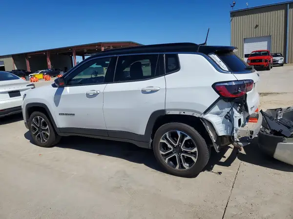 3C4NJDCN8PT565840 2023 JEEP COMPASS - Image 2