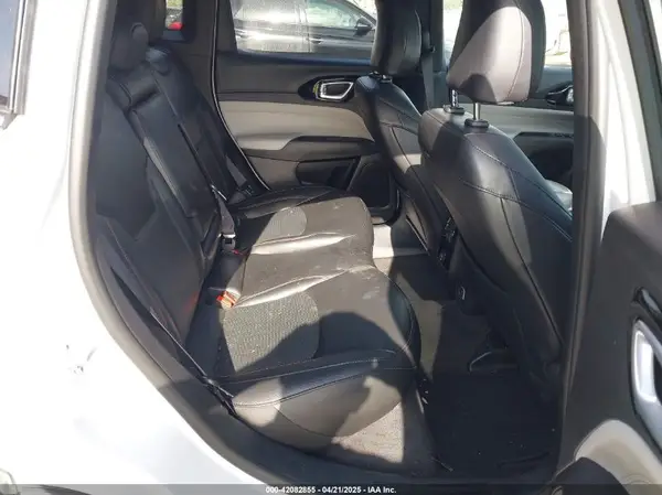 3C4NJDCN8PT565904 2023 JEEP COMPASS - Image 8