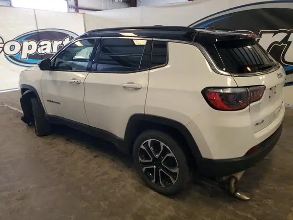3C4NJDCN8PT569239 2023 JEEP COMPASS - Image 2