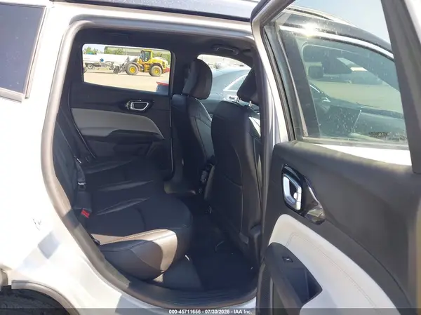 3C4NJDCN8RT108447 2024 JEEP COMPASS - Image 8