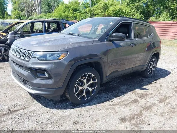 3C4NJDCN8RT131159 2024 JEEP COMPASS - Image 2