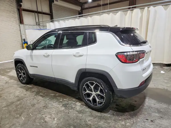 3C4NJDCN8RT134238 2024 JEEP COMPASS - Image 2