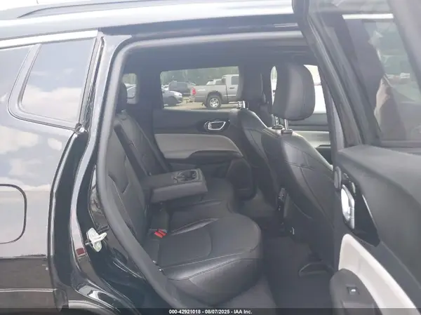 3C4NJDCN8RT139858 2024 JEEP COMPASS - Image 8
