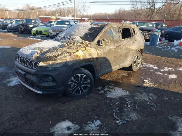 3C4NJDCN8RT592670 2024 JEEP COMPASS - Image 2