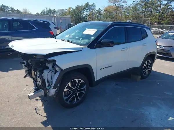 3C4NJDCN8RT592832 2024 JEEP COMPASS - Image 2