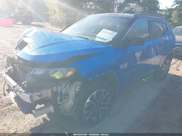 3C4NJDCN8RT608639 2024 JEEP COMPASS - Image 2