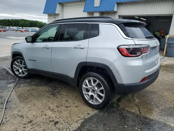 3C4NJDCN8ST508143 2025 JEEP COMPASS - Image 2