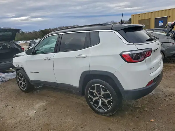 3C4NJDCN8ST509132 2025 JEEP COMPASS - Image 2
