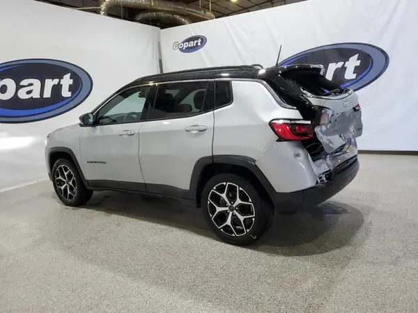 3C4NJDCN8ST510619 2025 JEEP COMPASS - Image 2