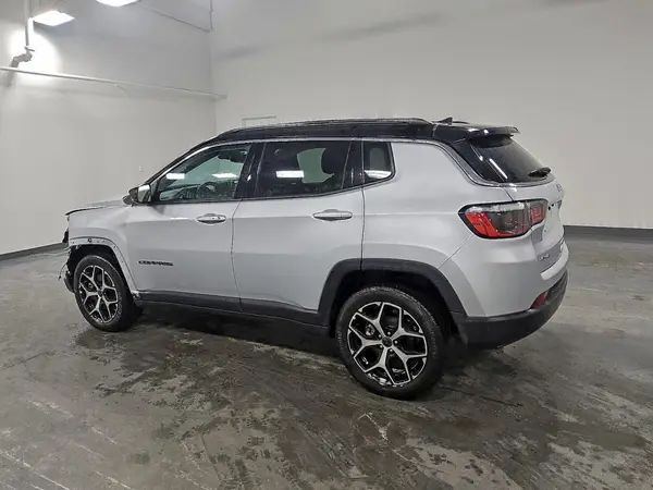 3C4NJDCN8ST511317 2025 JEEP COMPASS - Image 2