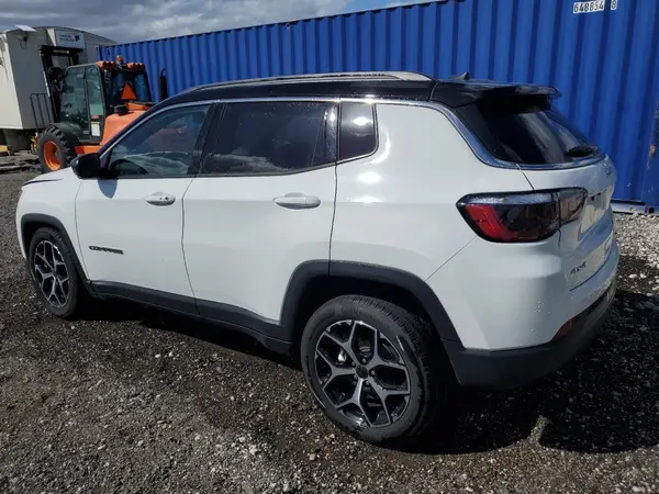 3C4NJDCN8ST511754 2025 JEEP COMPASS - Image 2
