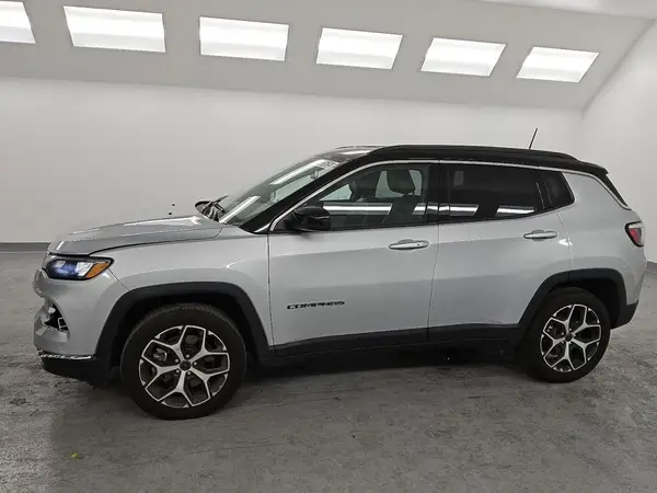 3C4NJDCN8ST514069 2025 JEEP COMPASS - Image 1
