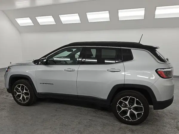 3C4NJDCN8ST514069 2025 JEEP COMPASS - Image 2