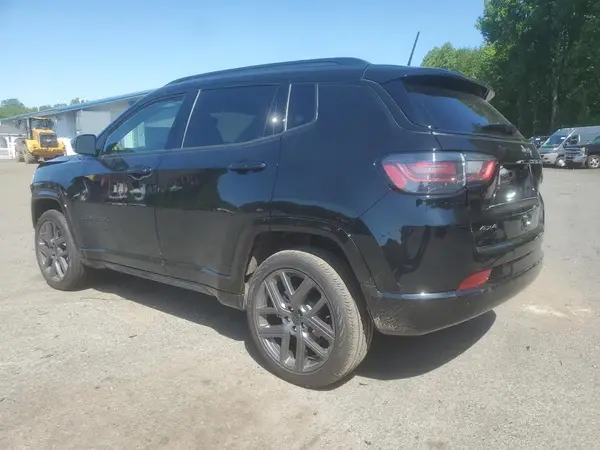 3C4NJDCN8ST517974 2025 JEEP COMPASS - Image 2