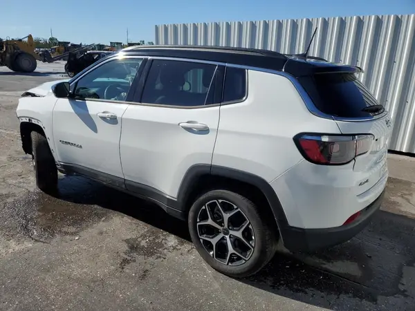 3C4NJDCN8ST521328 2025 JEEP COMPASS - Image 2