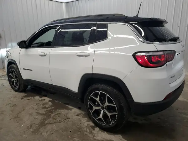 3C4NJDCN8ST521751 2025 JEEP COMPASS - Image 2