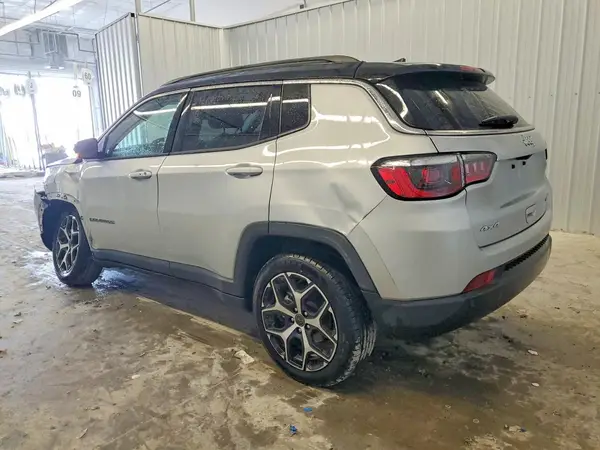 3C4NJDCN8ST522043 2025 JEEP COMPASS - Image 2
