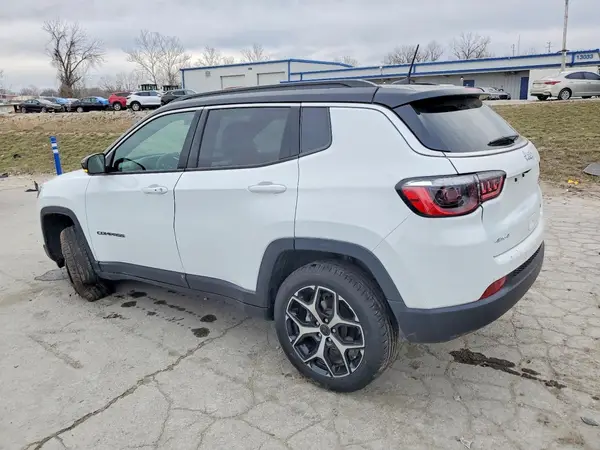 3C4NJDCN8ST524715 2025 JEEP COMPASS - Image 2