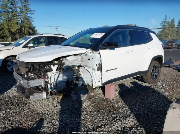 3C4NJDCN8ST555172 2025 JEEP COMPASS - Image 2