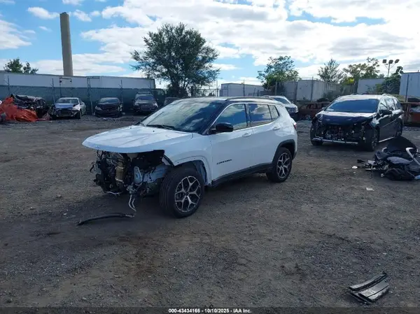 3C4NJDCN8ST555673 2025 JEEP COMPASS - Image 2
