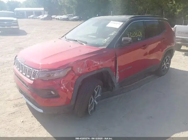 3C4NJDCN8ST590682 2025 JEEP COMPASS - Image 2