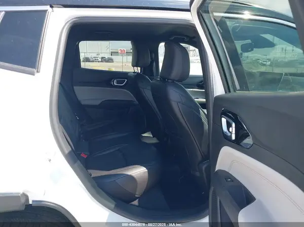 3C4NJDCN8ST605634 2025 JEEP COMPASS - Image 8