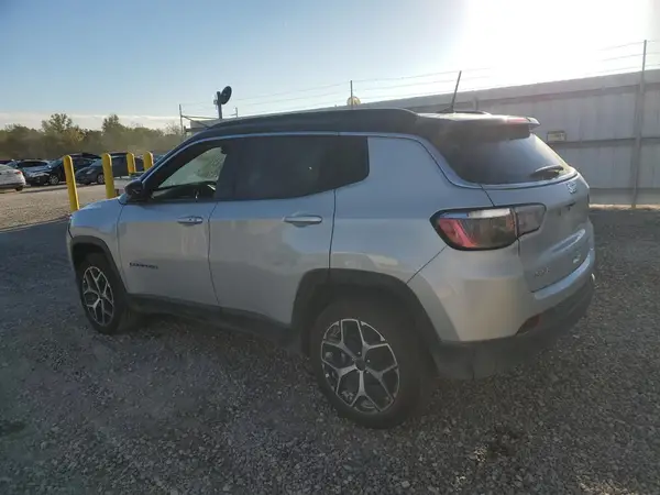 3C4NJDCN8ST615242 2025 JEEP COMPASS - Image 2