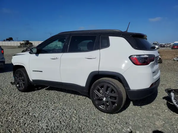 3C4NJDCN8TT167151 2026 JEEP COMPASS - Image 2