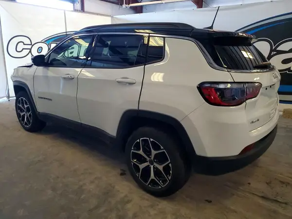 3C4NJDCN8TT187643 2026 JEEP COMPASS - Image 2