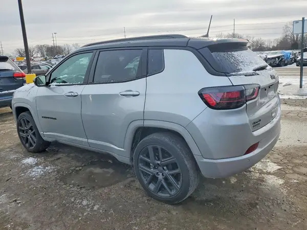 3C4NJDCN9RT109106 2024 JEEP COMPASS - Image 2