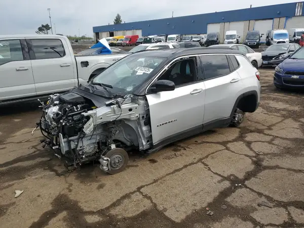 3C4NJDCN9RT116069 2024 JEEP COMPASS - Image 1