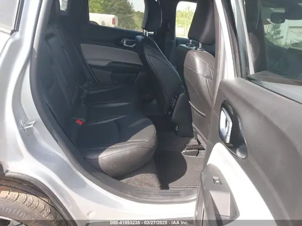 3C4NJDCN9RT116993 2024 JEEP COMPASS - Image 8