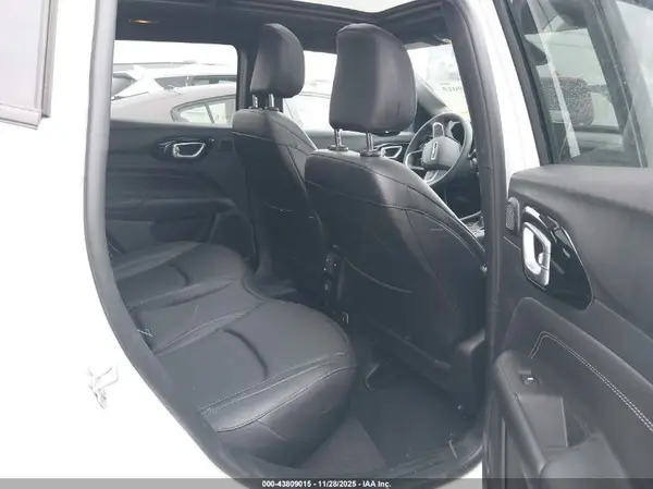 3C4NJDCN9RT136516 2024 JEEP COMPASS - Image 8