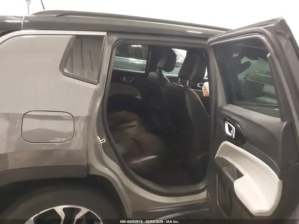 3C4NJDCN9RT583900 2024 JEEP COMPASS - Image 8