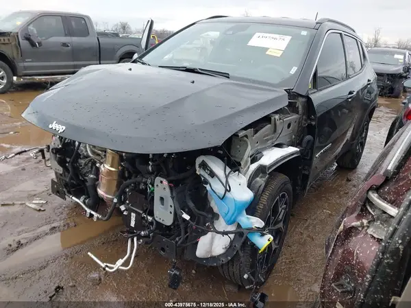 3C4NJDCN9ST504120 2025 JEEP COMPASS - Image 2